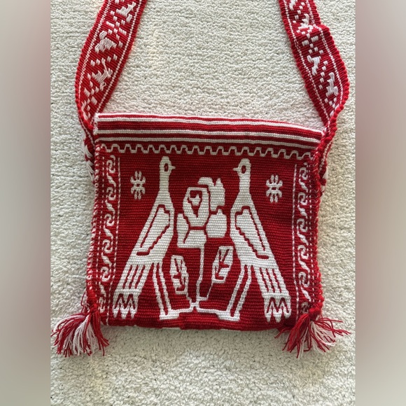 Mexican Tenango Embroidery Handcrafted Reversible Shoulder Bag Red Ivory W/Frill - Picture 6 of 10